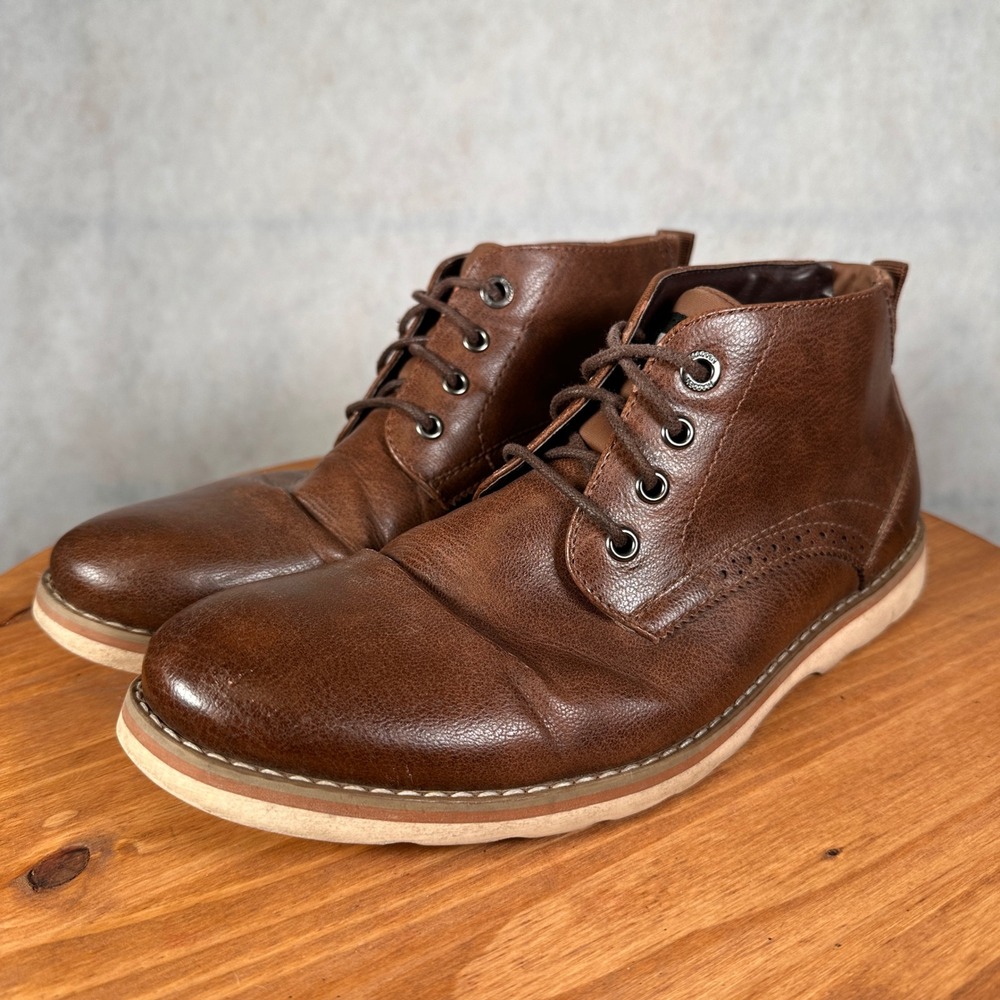 Madden Chukka Boots Mens Size 9 Brown Good Lace Up Brogue Detail Ortholite